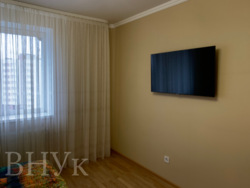 Продам простору однокімнатну квартиру з дизайнерським ремонтом! фото 7 Продам простору однокімнатну квартиру з дизайнерським ремонтом! фото 7