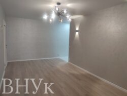 Продається 2-кімнатна квартира з кухнею-студією фото 1 Продається 2-кімнатна квартира з кухнею-студією фото 1