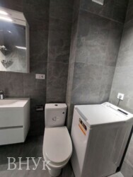 Продаю 2-кімнатну квартиру в елітній новобудові в центрі міста фото 7 Продаю 2-кімнатну квартиру в елітній новобудові в центрі міста фото 7