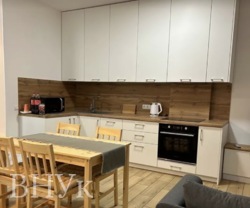 Світла простора 1 кімнатна квартира з гарним краєвидом. фото 1 Світла простора 1 кімнатна квартира з гарним краєвидом. фото 1