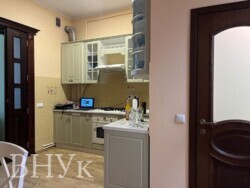 1-кімнатна квартира в самому серці міста фото 11 1-кімнатна квартира в самому серці міста фото 11