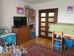 Продам затишну 3-кімнатну квартиру в районі Victorii Gardens. фото 4 Продам затишну 3-кімнатну квартиру в районі Victorii Gardens. фото 4