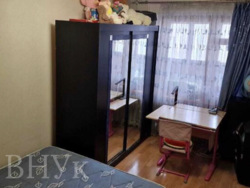 ������ �������� 4-������� �������� ���� 8