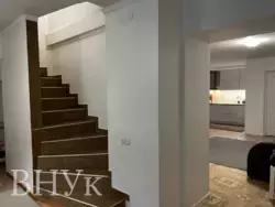 Простора 4-кімнатна квартира з власним входом, р-н Дружба фото 13 Простора 4-кімнатна квартира з власним входом, р-н Дружба фото 13