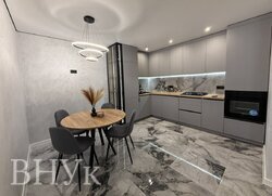 2-кімнатна квартира з дизайнерським ремонтом, вул. Київська фото 1 2-кімнатна квартира з дизайнерським ремонтом, вул. Київська фото 1