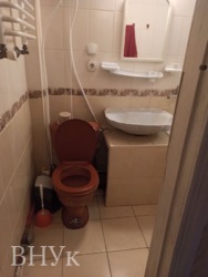 Продаю 2 кімнатну квартиру в Центрі міста з автономним опаленням! фото 7 Продаю 2 кімнатну квартиру в Центрі міста з автономним опаленням! фото 7