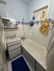 Продам 2-кімнатну квартиру в самому центрі міста! фото 4 Продам 2-кімнатну квартиру в самому центрі міста! фото 4
