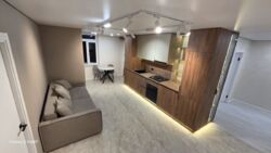 �������� 3-������� �������� � ������-���䳺�, 4 ������, �� ��������� ���� 15