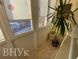 Продається простора 3-кімнатна квартира з євроремонтом у цегляному будинку фото 6 Продається простора 3-кімнатна квартира з євроремонтом у цегляному будинку фото 6