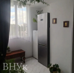 Продається простора 2-кімнатна квартира площею 80 м² фото 4 Продається простора 2-кімнатна квартира площею 80 м² фото 4