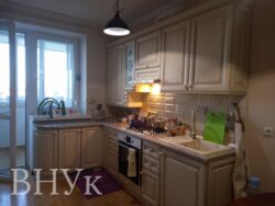 ������ 3-������� �������� 82 ��,� � ��������� ���� 8