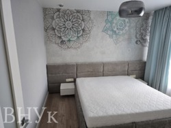 Продається 3-кімнатна квартира 70 м² на вул. Корольова фото 1 Продається 3-кімнатна квартира 70 м² на вул. Корольова фото 1
