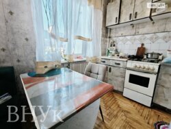 Однокімнатна квартира на Курбаса фото 1 Однокімнатна квартира на Курбаса фото 1