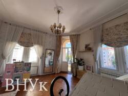 Статусна квартира в історичному будинку з панорамним видом на театр фото 3 Статусна квартира в історичному будинку з панорамним видом на театр фото 3