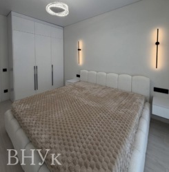 1.5 ������� �������� �� West Towers ���� 1