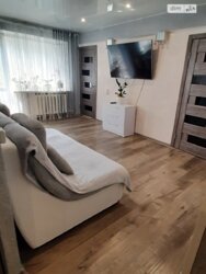 🏠 ������ 3-������� �������� �� �������� ���� 6