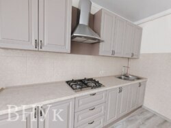 Продам двокімнатну квартиру в центрі міста фото 7 Продам двокімнатну квартиру в центрі міста фото 7