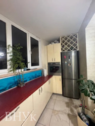 Продам трьохкімнатну квартиру фото 4 Продам трьохкімнатну квартиру фото 4