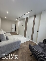 ������ ��������, ������ 77 ��.� � ������ ����� �����-����������. ���� 15