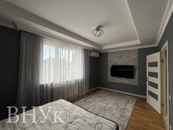 Продаж просторої дворівневої квартири фото 1 Продаж просторої дворівневої квартири фото 1