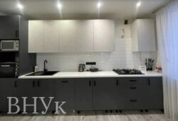 ������ �������� 4-������� �������� � ������ �������� ���� 8