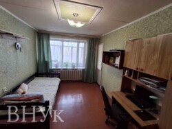 Продаю простору 4-кімнатну квартиру з індивідуальним опаленням у затишному районі міста фото 7 Продаю простору 4-кімнатну квартиру з індивідуальним опаленням у затишному районі міста фото 7