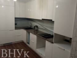 ������ ������� 1-������� �������� ���� 8