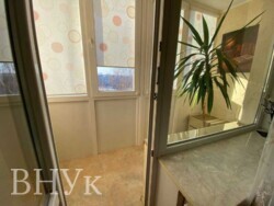 Продається простора 3-кімнатна квартира з євроремонтом у цегляному будинку фото 5 Продається простора 3-кімнатна квартира з євроремонтом у цегляному будинку фото 5