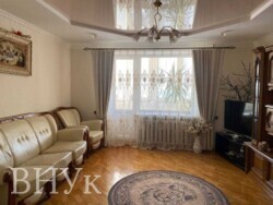 Продається простора 3-кімнатна квартира з євроремонтом у цегляному будинку фото 4 Продається простора 3-кімнатна квартира з євроремонтом у цегляному будинку фото 4