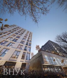 ������ 1-�� �������� � �� RESIDENT ���� 4