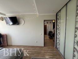 Продаю 2-кімнатну квартиру світла затишна в хорошому районі міста фото 6 Продаю 2-кімнатну квартиру світла затишна в хорошому районі міста фото 6
