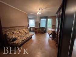 Продаю 2-кімнатну квартиру в центрі Чернівці фото 3 Продаю 2-кімнатну квартиру в центрі Чернівці фото 3