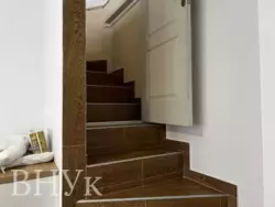 Простора 4-кімнатна квартира з власним входом, р-н Дружба фото 16 Простора 4-кімнатна квартира з власним входом, р-н Дружба фото 16