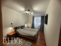 ��������� 4-������� ( ����� �����)����� 2 ������ � ������ ��� ����������! ���� 8