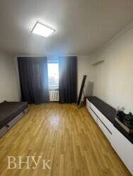 Продам простору 3-кімнатну квартиру . фото 1 Продам простору 3-кімнатну квартиру . фото 1