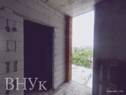 Продається 2-кімнатна квартира з неповторними краєвидами фото 3 Продається 2-кімнатна квартира з неповторними краєвидами фото 3