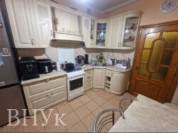 Продаж просторої 3-кімнатної квартири в м. Теребовля фото 1 Продаж просторої 3-кімнатної квартири в м. Теребовля фото 1