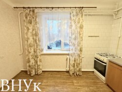 Продаю 2-кімнатну квартиру в серці міста Луцька фото 2 Продаю 2-кімнатну квартиру в серці міста Луцька фото 2