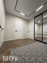 ������ ��������, ������ 77 ��.� � ������ ����� �����-����������. ���� 10