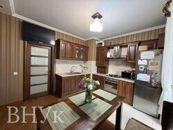 Продам затишну 1-кімнатну квартиру площею 45 м.кв у сучасній новобудові та в дуже гарній локації Львова. фото 1 Продам затишну 1-кімнатну квартиру площею 45 м.кв у сучасній новобудові та в дуже гарній локації Львова. фото 1