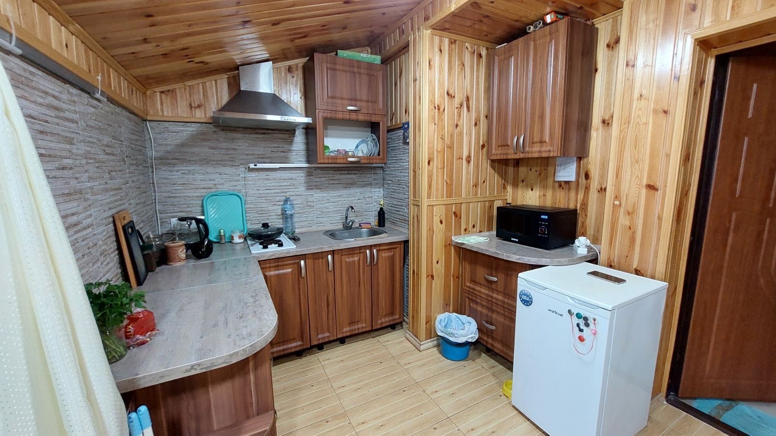 У продажу сучасна студія фото 1 У продажу сучасна студія фото 1