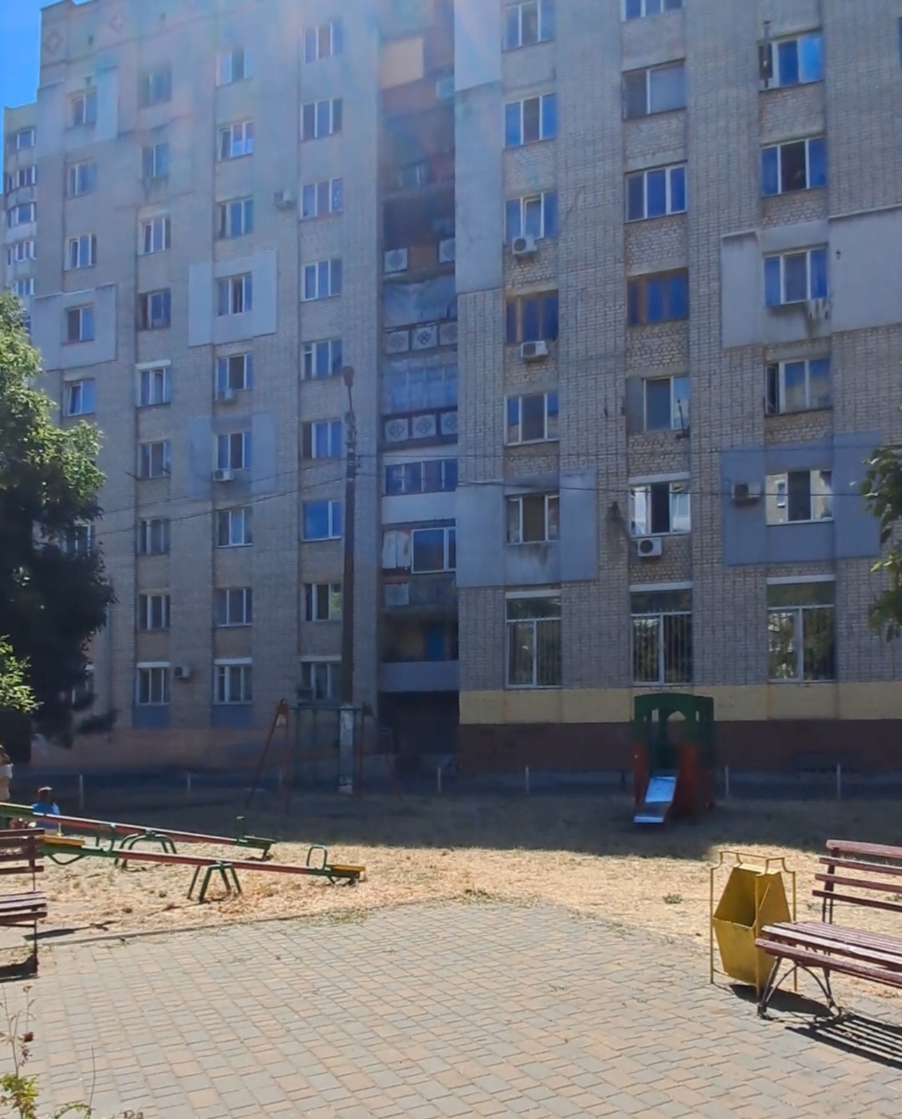 Комуна фото 1 Комуна фото 1