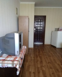 Комуна в центрі міста Чорноморська фото 1 Комуна в центрі міста Чорноморська фото 1