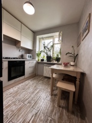 2 к квартира з ремонтом на проспекті Миру фото 2 2 к квартира з ремонтом на проспекті Миру фото 2