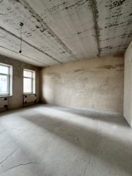 У продажу простора квартира,в якій ви зможете зробити ремонт за власним смаком фото 2 У продажу простора квартира,в якій ви зможете зробити ремонт за власним смаком фото 2