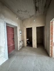 У продажу простора квартира,в якій ви зможете зробити ремонт за власним смаком фото 4 У продажу простора квартира,в якій ви зможете зробити ремонт за власним смаком фото 4