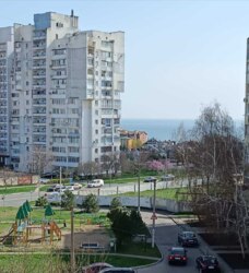 Біля моря 2 кімнатна квартира з ремонтом фото 3 Біля моря 2 кімнатна квартира з ремонтом фото 3