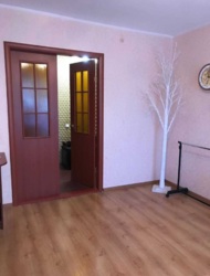 До продажу пропонується 3к.к-ра великої площі,70м2,в гарному житловому стані фото 3 До продажу пропонується 3к.к-ра великої площі,70м2,в гарному житловому стані фото 3