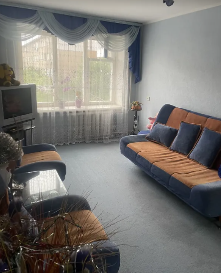 Продаж 2к квартири 37 кв. м на пр. Павла Корнелюка фото 1 Продаж 2к квартири 37 кв. м на пр. Павла Корнелюка фото 1