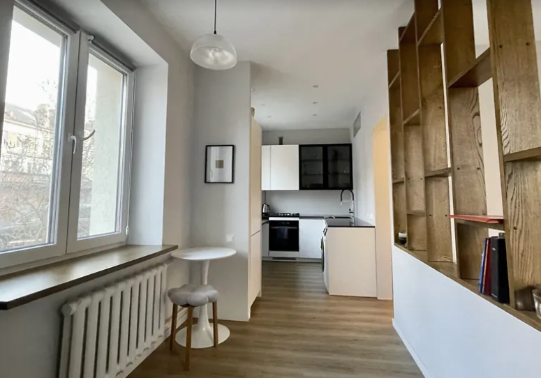 Продаж 1к квартири 33.5 кв. м на вул. Грушевського фото 1 Продаж 1к квартири 33.5 кв. м на вул. Грушевського фото 1